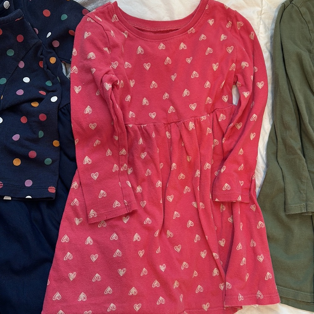 Bundle of 3T dresses. 5 long sleeve and 1 jumper. - Picture 5 of 7